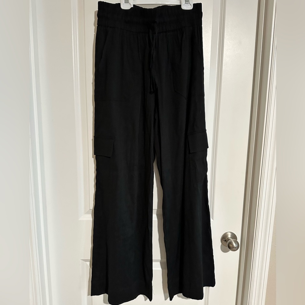 SHORE Black CARGO LINEN PANT size Medium New with Tags!